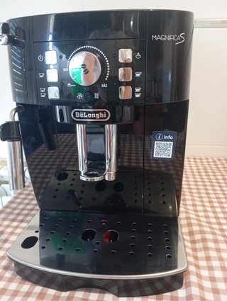 Cafetera DeLonghi Magnifica S con garantía.