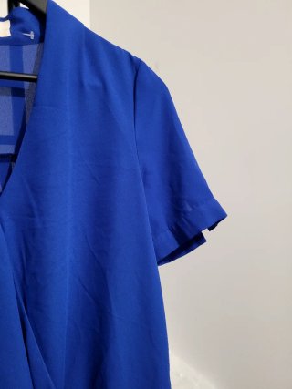 Blusa azul cruzada Hush