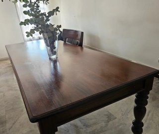 Mesa de comedor de roble