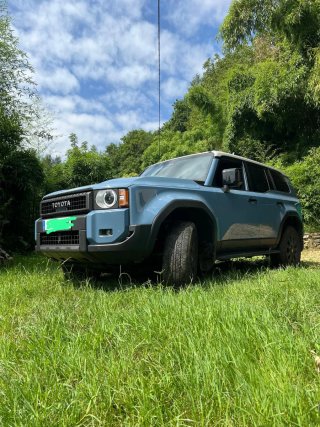Toyota Land Cruiser 250 2025