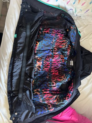Chaqueta Roxy Negra con Forro Multicolor