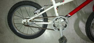 Bicicleta infantil 16 roja y blanca