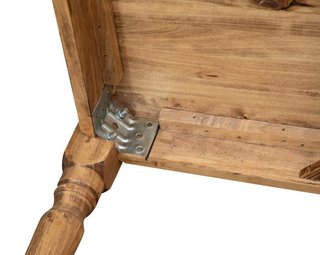 Tavolo fisso Country in legno massello di tiglio.