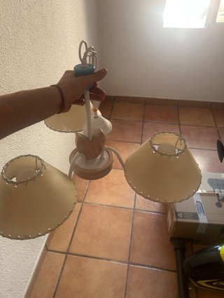 Lámpara colgante beige y azul