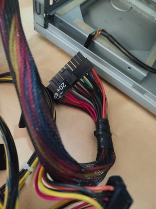 Fuente Alimentación Thermaltake Litepower 600W