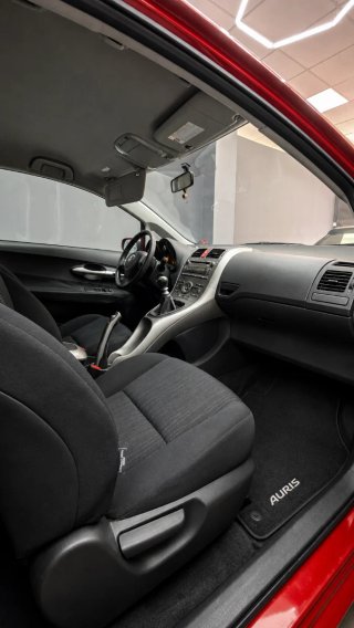 Toyota Auris 2010 d4d 6 velocidades itv 2027