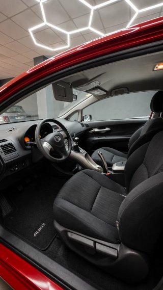Toyota Auris 2010 d4d 6 velocidades itv 2027