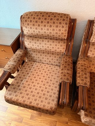 1 und Sofá antiguo madera y tela floral