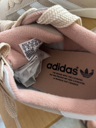 Zapatillas Adidas Beige y Rosa
