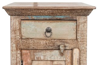 Comodino in legno massiccio riciclato con finitura
