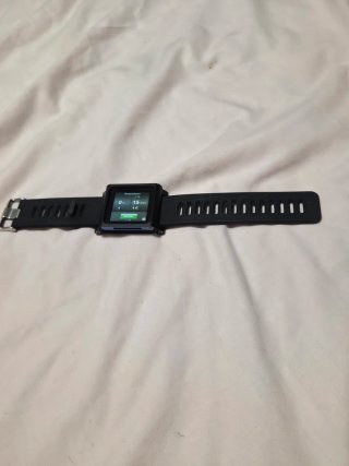 iPod Nano 6ta Gen 8GB + funda reloj