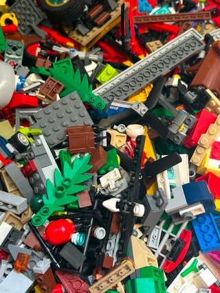 Conjunto de piezas y minifiguras LEGO 2,5 kg