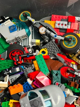 Conjunto de piezas y minifiguras LEGO 2,5 kg