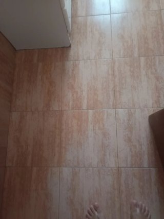 Busco alguien que venda 1 metro de este suelo