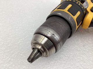 taladro a bateria dewalt dcd795