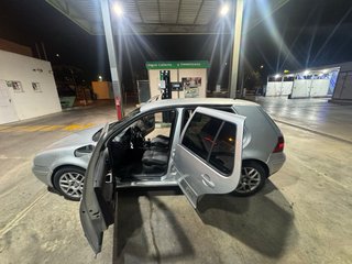 Volkswagen Golf 2003