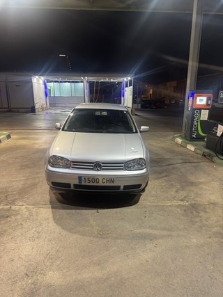 Volkswagen Golf 2003