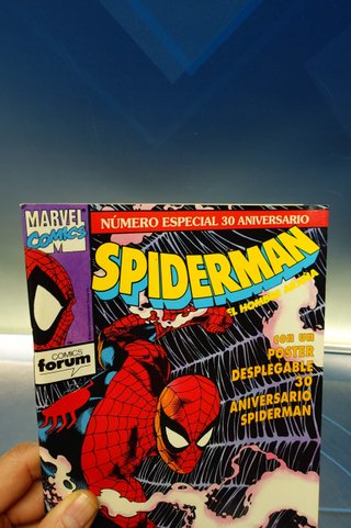 SPIDERMAN comics forum, NUMERO ESPECIAL 30 ANIVERSARIO , contiene poster