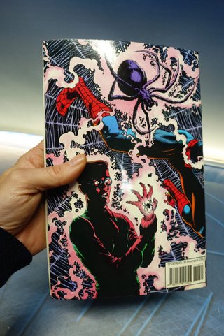 SPIDERMAN comics forum, NUMERO ESPECIAL 30 ANIVERSARIO , contiene poster