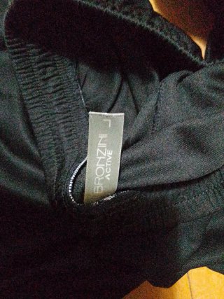 Pantalón corto deportivo negro