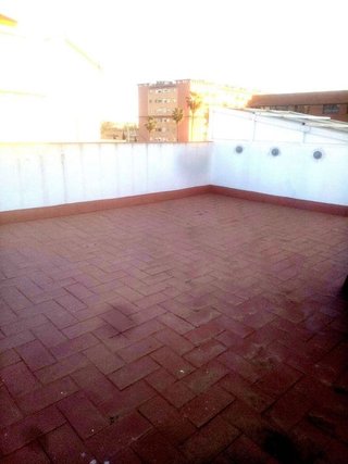 Casa adosada en alquiler en El Juncal - Av. de la Paz en Sevilla