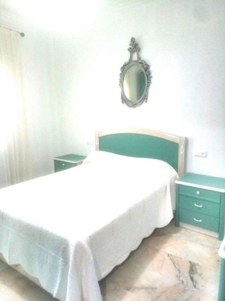 Casa adosada en alquiler en El Juncal - Av. de la Paz en Sevilla