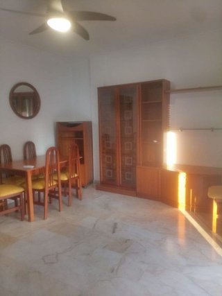 Casa adosada en alquiler en El Juncal - Av. de la Paz en Sevilla