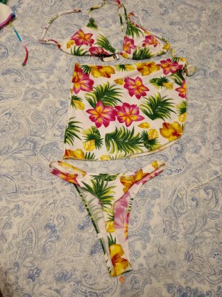 2  conjuntos de Bikinis Tanga Estampado Tropical