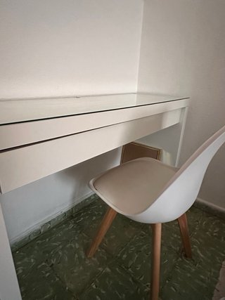 Tocador IKEA con espejo