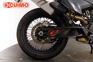 KTM 890 ADVENTURE