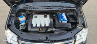 VW TOURAN 1.9 TDI 2009