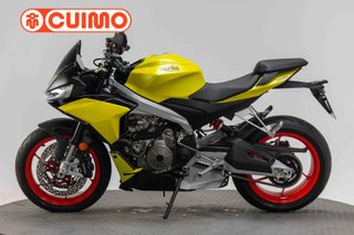 APRILIA TUONO 660