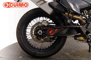 KTM 890 ADVENTURE