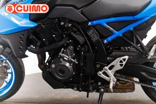 SUZUKI GSX-8S