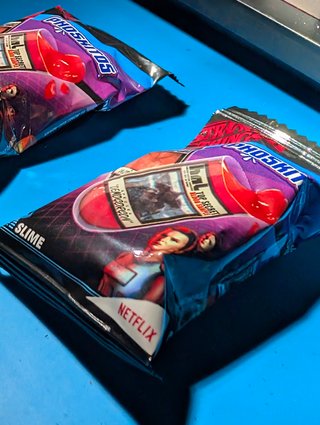 2 Capsulas Stranger Things x Phoskitos (SIN ABRIR)