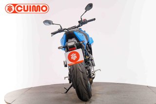 SUZUKI GSX-8S