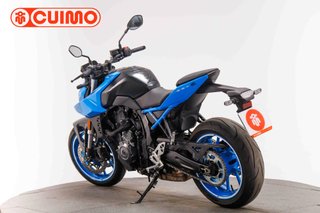 SUZUKI GSX-8S