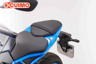 SUZUKI GSX-8S
