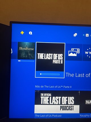 Consola Sony PS4 Negra 500Gb + 2 juegos digitales