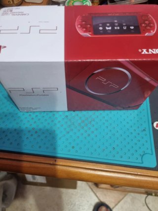 PSP 2004 Radiant Red Sony GOD OFF War 100 juegos