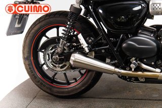 TRIUMPH STREET TWIN