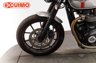 TRIUMPH STREET TWIN