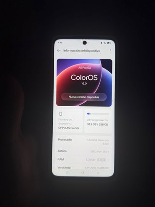 Oppo A5 Pro 5G con funda y 100% salud batería