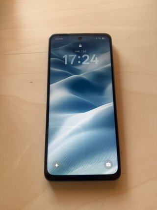 Oppo A5 Pro 5G con funda y 100% salud batería