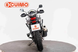 SUZUKI V-STROM 650