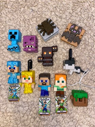 Figuras Minecraft Kinder Sorpresa
