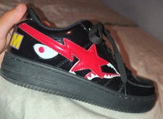 Zapatillas Bape Negras y Rojas