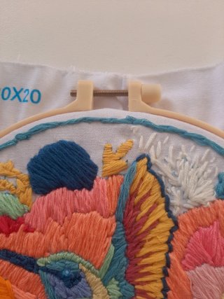 Bordado Colibrí Flores Hecho a Mano