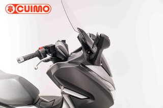 HONDA FORZA 300