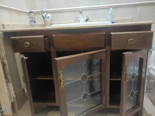 Mueble de baño madera y mármol